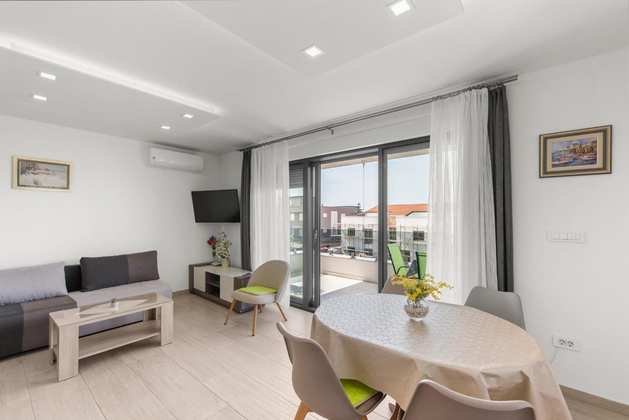 Apart Residence Blue Sea Пореч Екстериор снимка
