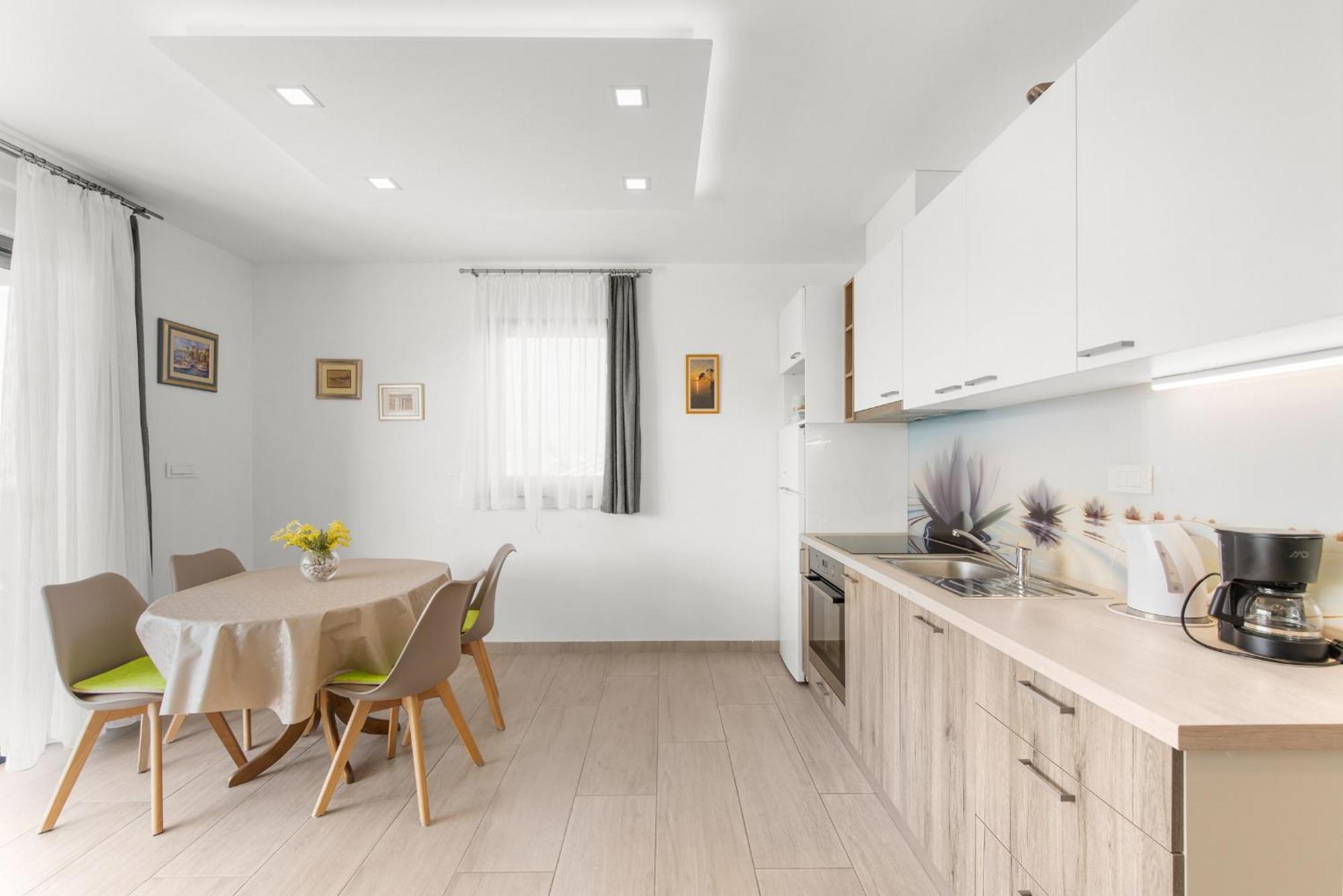 Apart Residence Blue Sea Пореч Стая снимка